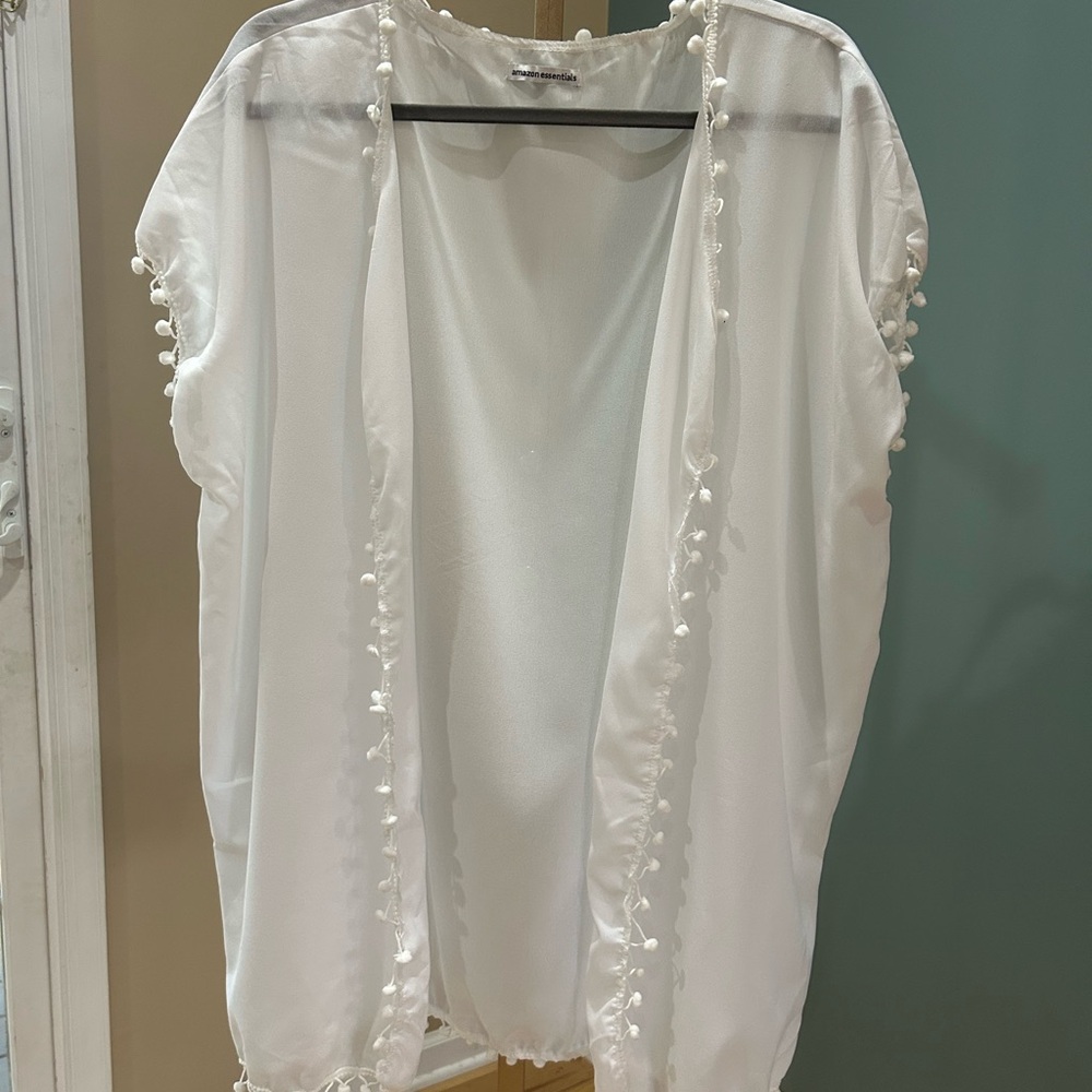 NWOT Amazon Essentials Women’s Layering Piece or Cover-Up Fits From Small to XL